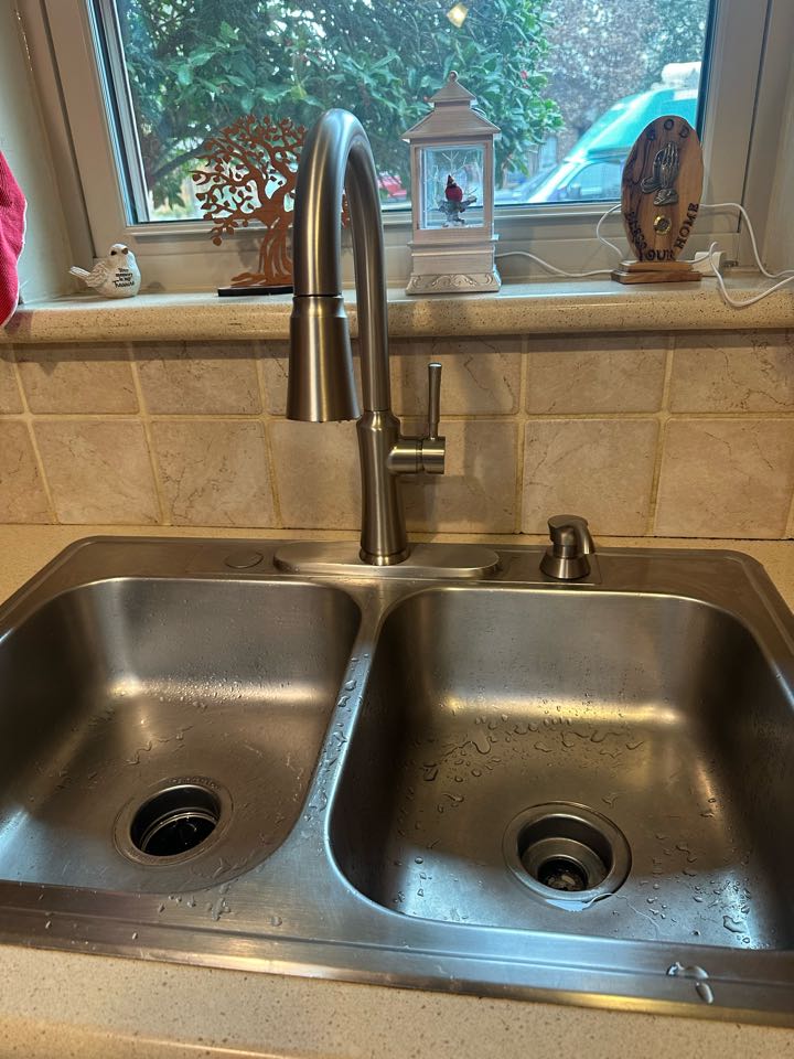 Kitchen sink faucet replacement 