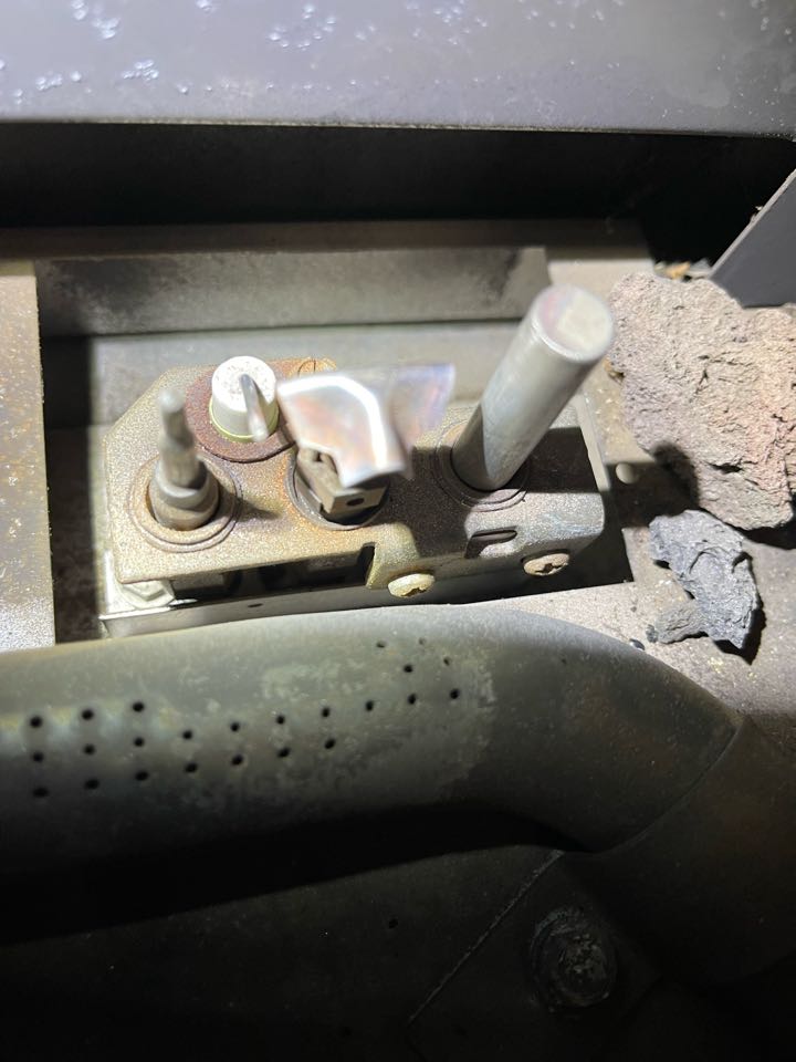 Chantilly, VA - Gas Fireplace not turning on, gas fireplace not functioning, gas logs not turning on, gas logs not functioning, Pilot won’t stay lit, Pilot keeps going out, Gas Fireplace needs maintenance,