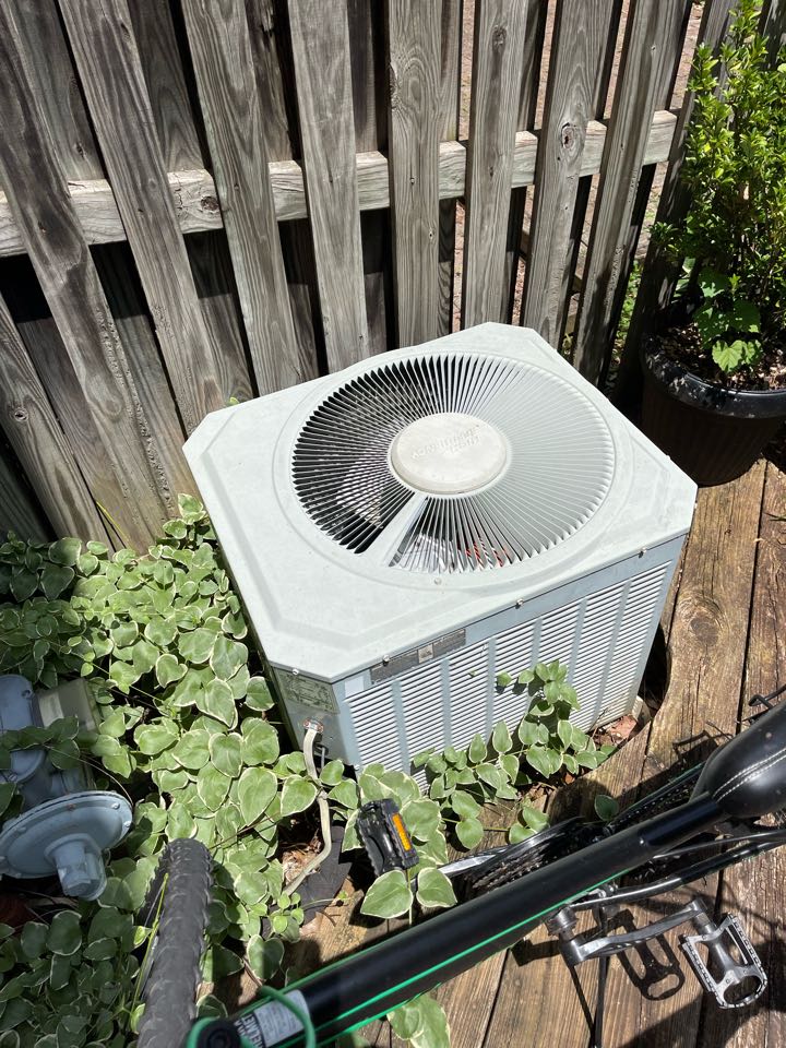 Centreville, VA - A/C not cooling, Air Conditioner needs to be repaired, Air Conditioner stopped working,  Fix my A/C, Fix My Air Conditioner, Blower Motor Stopped Working, No Air Flowing Through My Vents.