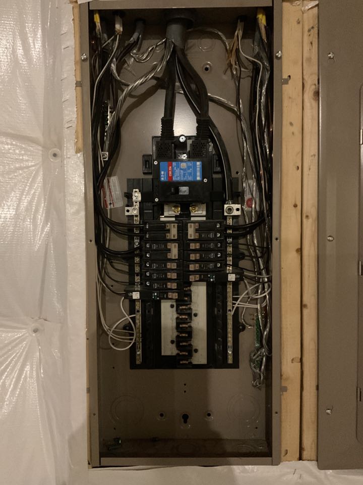 Great Falls, VA - Electrician. Emergency electrician. Emergency call. Emergency dispatch fee. Bedroom not working. Breaker tripping. Bad outlet. Bathroom lights not working.