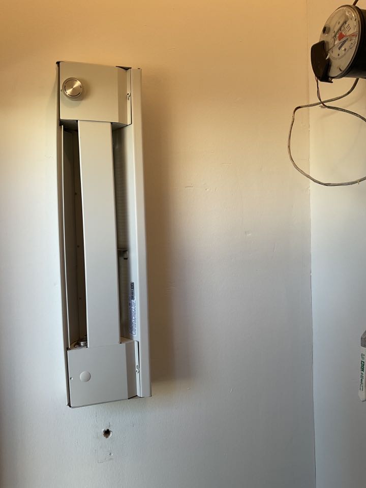 McLean, VA - Electrician, master, electrician, replace baseboard, heater, utility room heater, replace water heater.