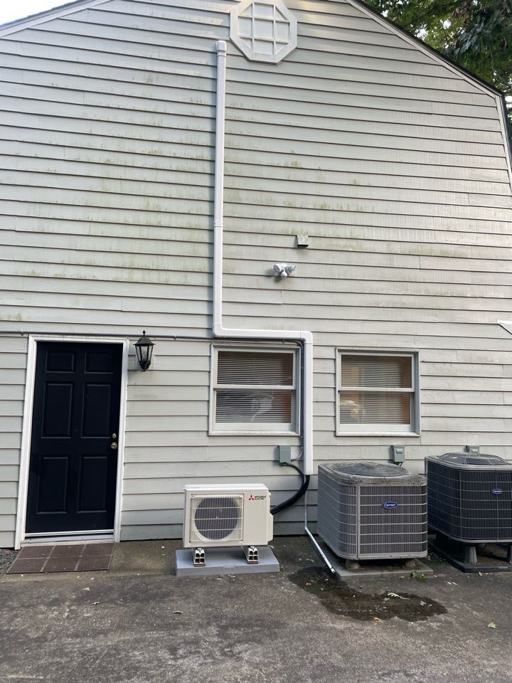 Great Falls, VA - Install Ductless unit, ductless unit maintenance, mini split maintenance, Install Kumo cloud.