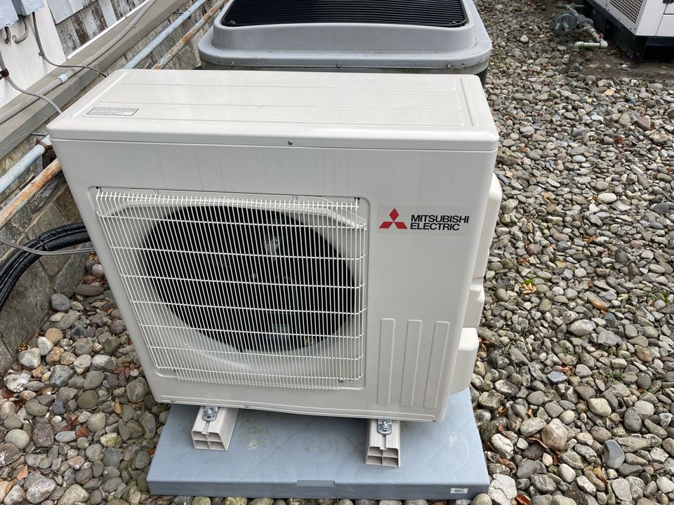 Great Falls, VA - Gas Fireplace Maintenance, Gas Fireplace Repair, Fix My Gas Fireplace, Gas Fireplace won’t turn on, Gas Logs Won’t Turn On, Gas Log Maintenance, Ductless Mini Split, Ductless Mini Split Maintenance, Maintenance Agreement, Maintenance Contract, Service Agreement, Service Contract. Mitsubishi, Mitsubishi Ductless Mini Split