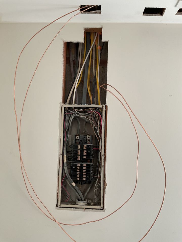 McLean, VA - Electrician, master, electrician, panel, change, heavy up, surge, protection, whole house, surge protection, AFC, add outlet, add outside outlet, Livington, Luton, permit.