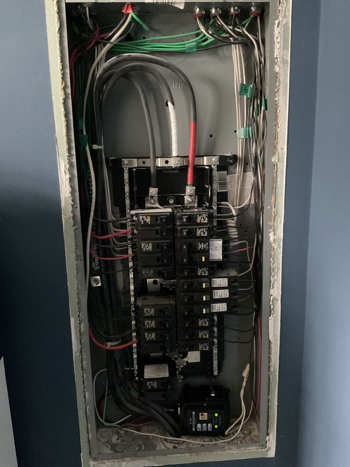 McLean, VA - Electrician, master electrician, surge protection, surge, arrestor, GFCI protection, dryer, cord, square D, home line.