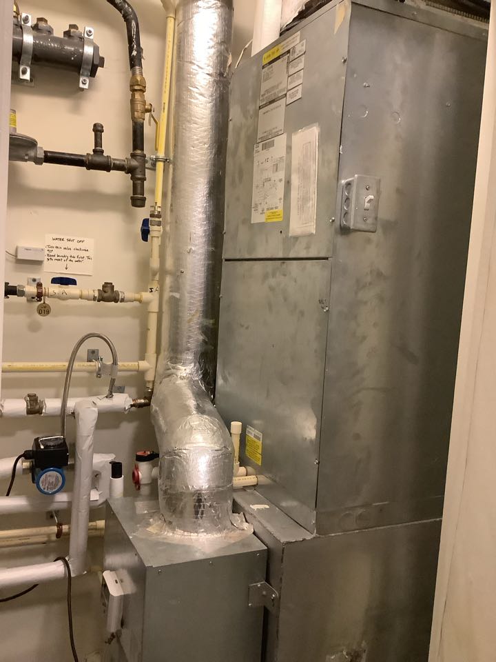 McLean, VA - Carrier A/C Maintenance, Club Membership, Maintenance Agreement, Summer A/C Check, Cooling Tuneup