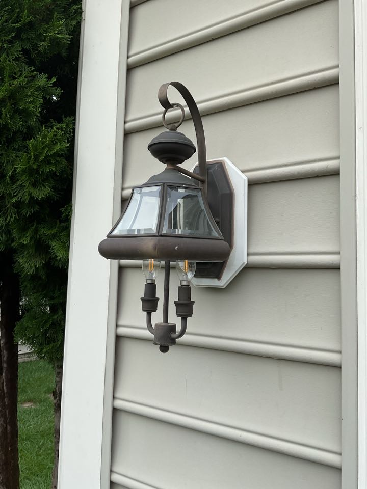 Ashburn, VA - Electrician, master electrician, replace light fixture, LED lightbulbs.