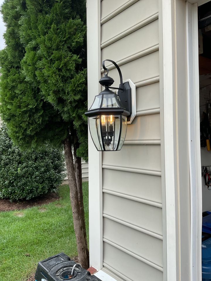 Ashburn, VA - Electrician, master electrician, replace light fixture, LED lightbulbs.