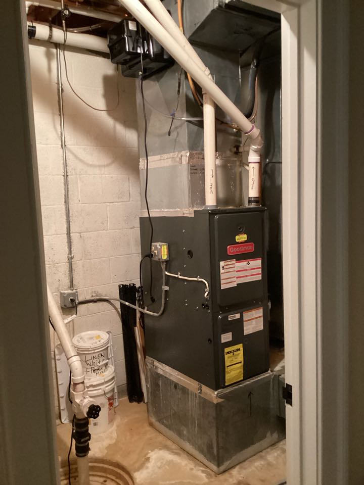 McLean, VA - New Install, New Installation, New System, New Air Conditioner, New Ac, New Air Conditioning, Communicating System, Side Discharge Outdoor unit, Puron, Quiet Outdoor. HVAC tax credit, tax rebate.