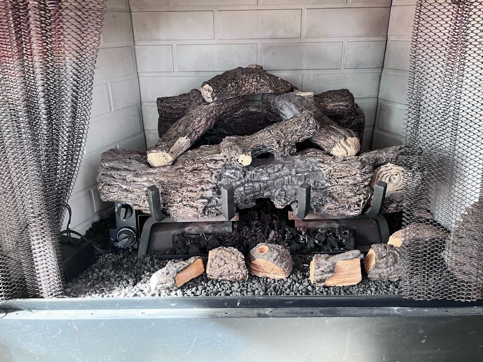 Ashburn, VA - Gas logs service, clean gas logs, 