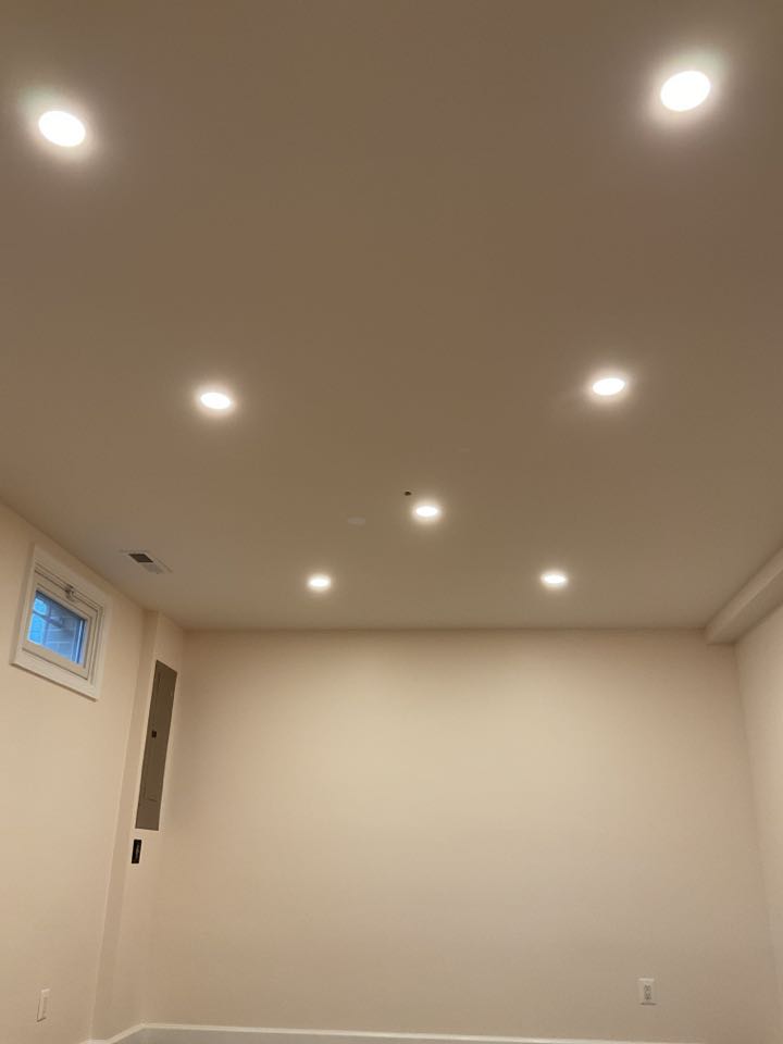 McLean, VA - Electrician, master electrician, HVAC, Amana, Eaton, Cutler hammer, Lutron, Juno, recessed light, pot light, wafer light, LED light, panel change, heavy up, furnace, heat pump.