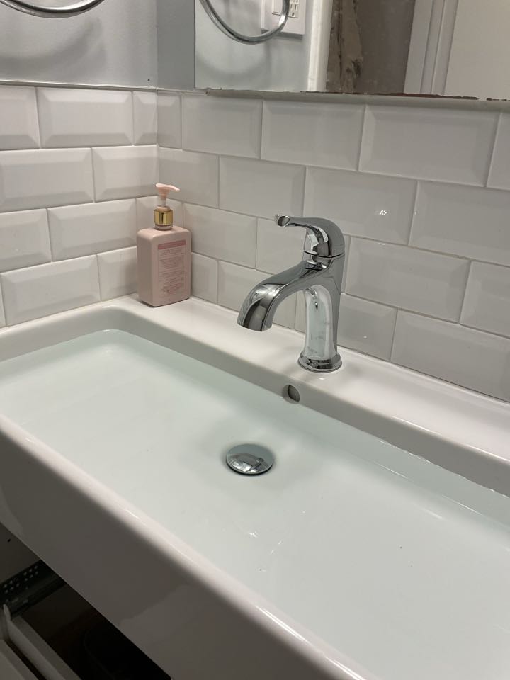 McLean, VA - Electrician, master, electrician, plumbing, replace faucet, sink stopped up, replace pop-up, replace chandelier.