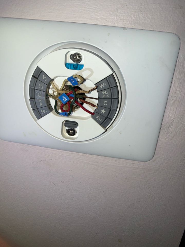 Arlington, VA - Gas Furnace Maintenance, Ductless Mini-Split Maintenance, Repair Neat Thermostat, Fix Neat Thermostat, Replace Nest Thermostat, Gas Furnace Tune-Up, Mini-Split Tune-Up, Maintenance Agreement, Maintenance Contract, Service Agreement, Service Contract, Amana, Amana Fas Furnace, Aprilaire, Aprilaire 700 Humidifier, Humidifier