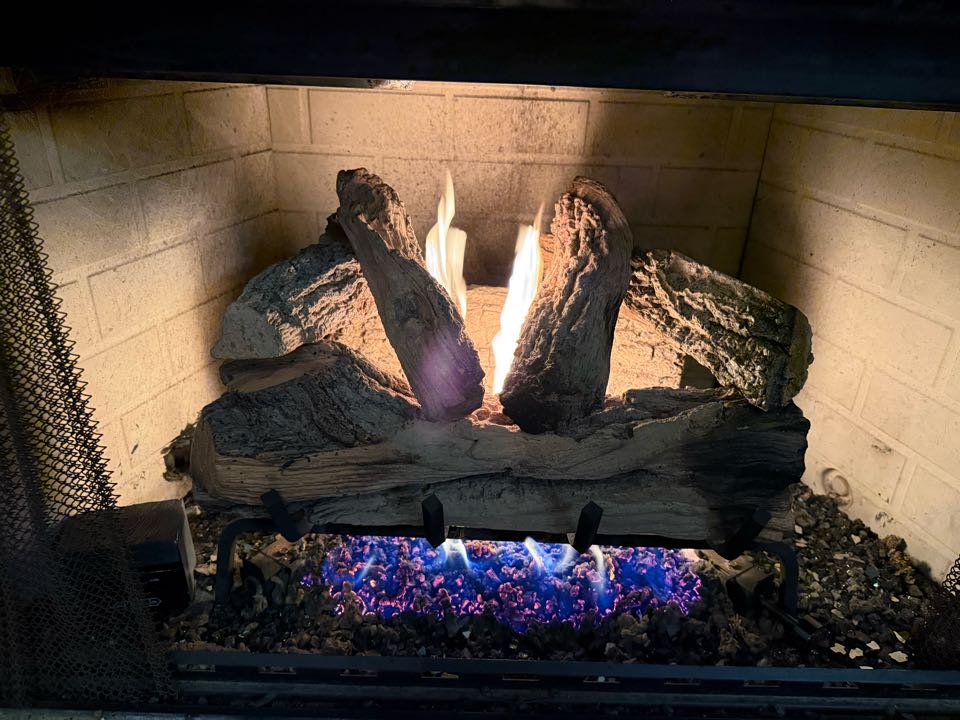 Herndon, VA - Gas Fireplace Repair, Gas Fireplace Not Functioning Properly, Repair My Gas Fireplace, Fix My Gas Fireplace, Repair My Gas Logs, Fix My Gas Logs.  Peterson RealFyre, Gas Logs Won’t Light, Gas Fireplace Won’t Light.  