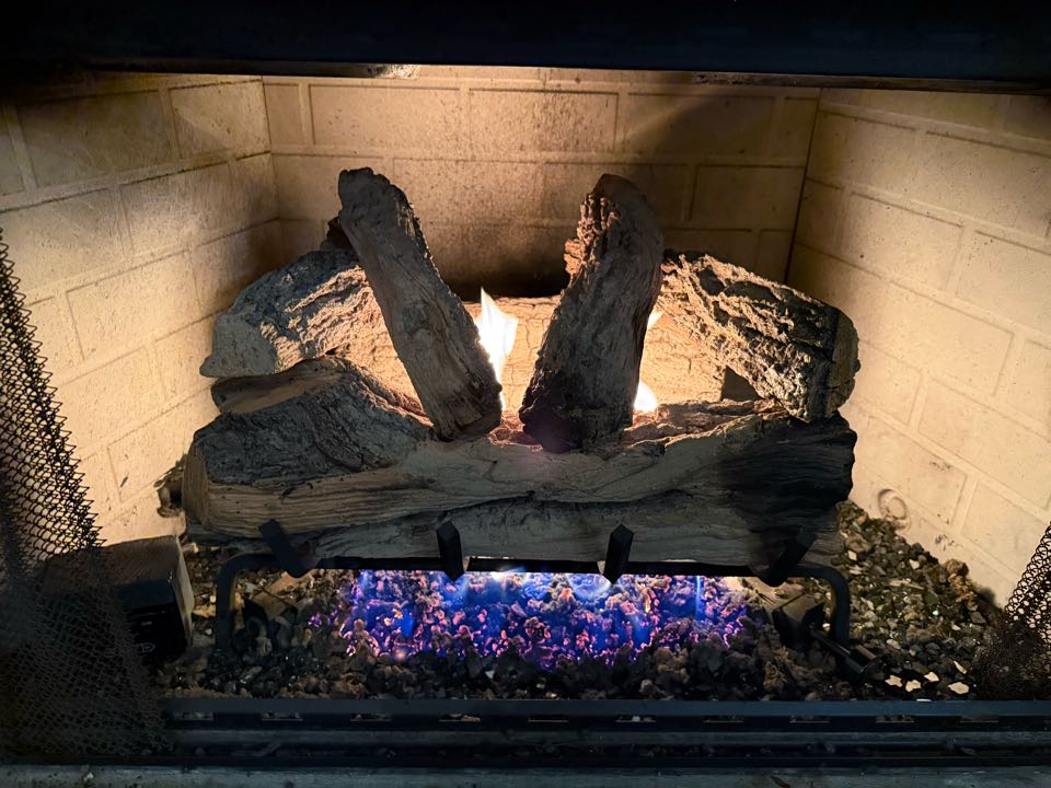Herndon, VA - Gas Fireplace Repair, Gas Fireplace Not Functioning Properly, Repair My Gas Fireplace, Fix My Gas Fireplace, Repair My Gas Logs, Fix My Gas Logs.  Peterson RealFyre, Gas Logs Won’t Light, Gas Fireplace Won’t Light.  