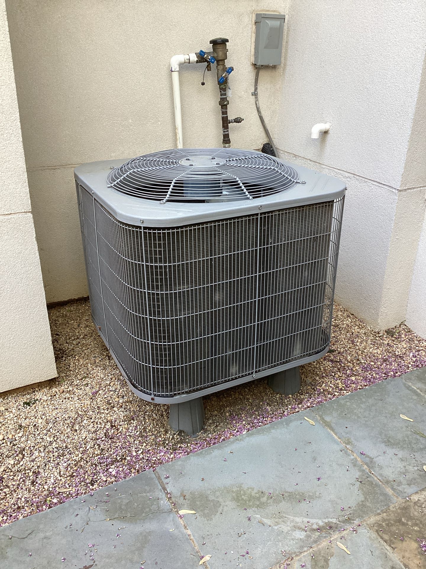 Bethesda, MD - Carrier Heat Pump, A/C Maintenance, Summer Cooling Maintenance, Cooling Tune up