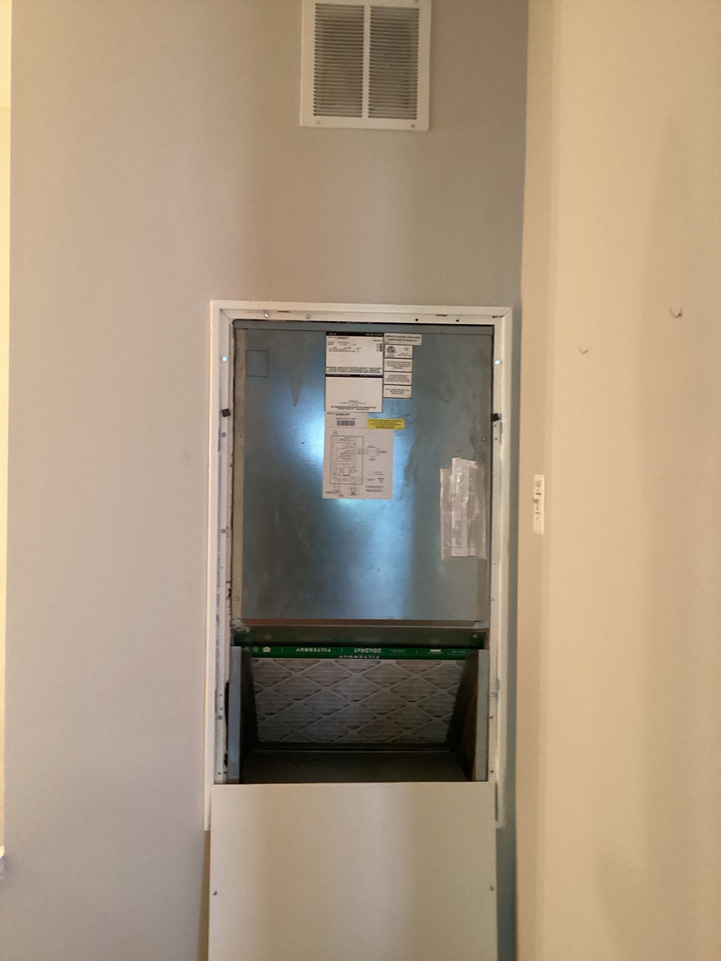 Centreville, VA - A/C Maintenance, Club Membership, Maintenance Agreement, Summer Coiling Check 