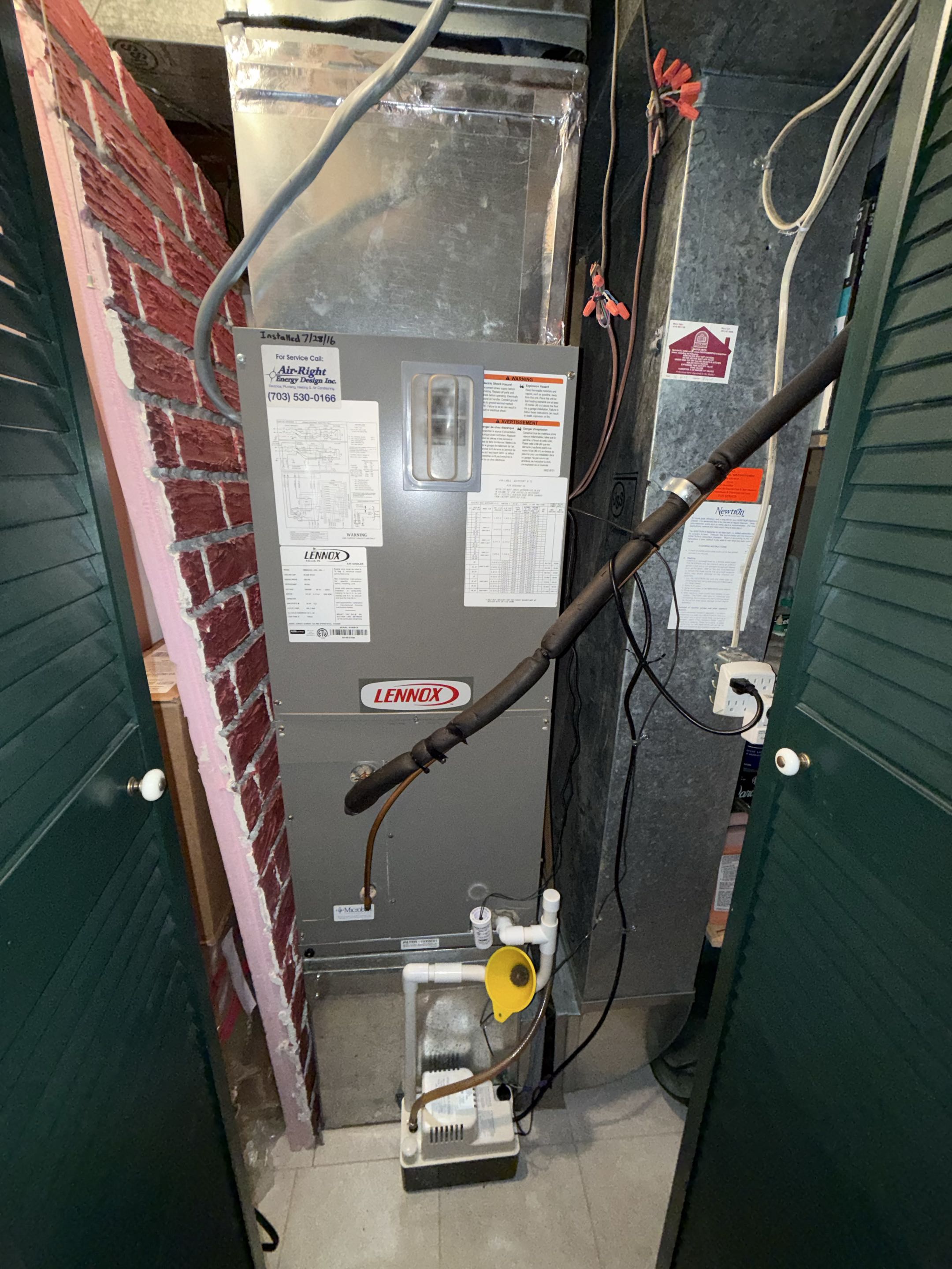 Chantilly, VA - Heat Pump Not cooling, Fix My Heat Pump, Repair My Heat Pump, Heat Pump Stopped Cooling, Lennox, Lennox Heat Pump, HVAC, HVAC Repair, Fix My HVAC System, Repair My HVAC System, Maintenance Agreement, Service Agreement, Service Contract, Service Agreement 