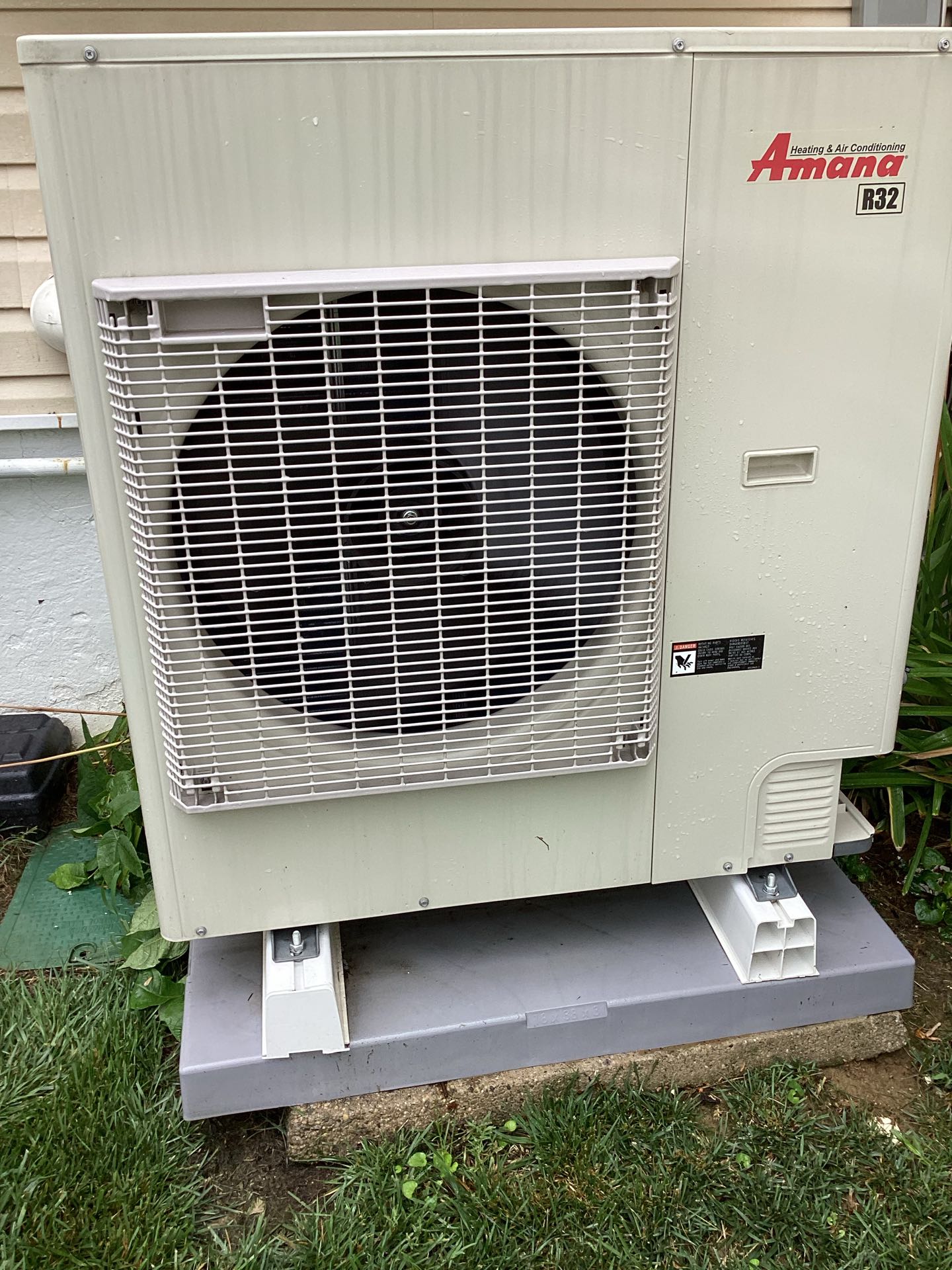 Ashburn, VA - Carrier Heat Pump, Amana Heat Pump,  Club Membership, No A/C, A/C  Not Working, Hot in House, Summer Cooling Tuneup, A/C Maintenance, A/C Repair 