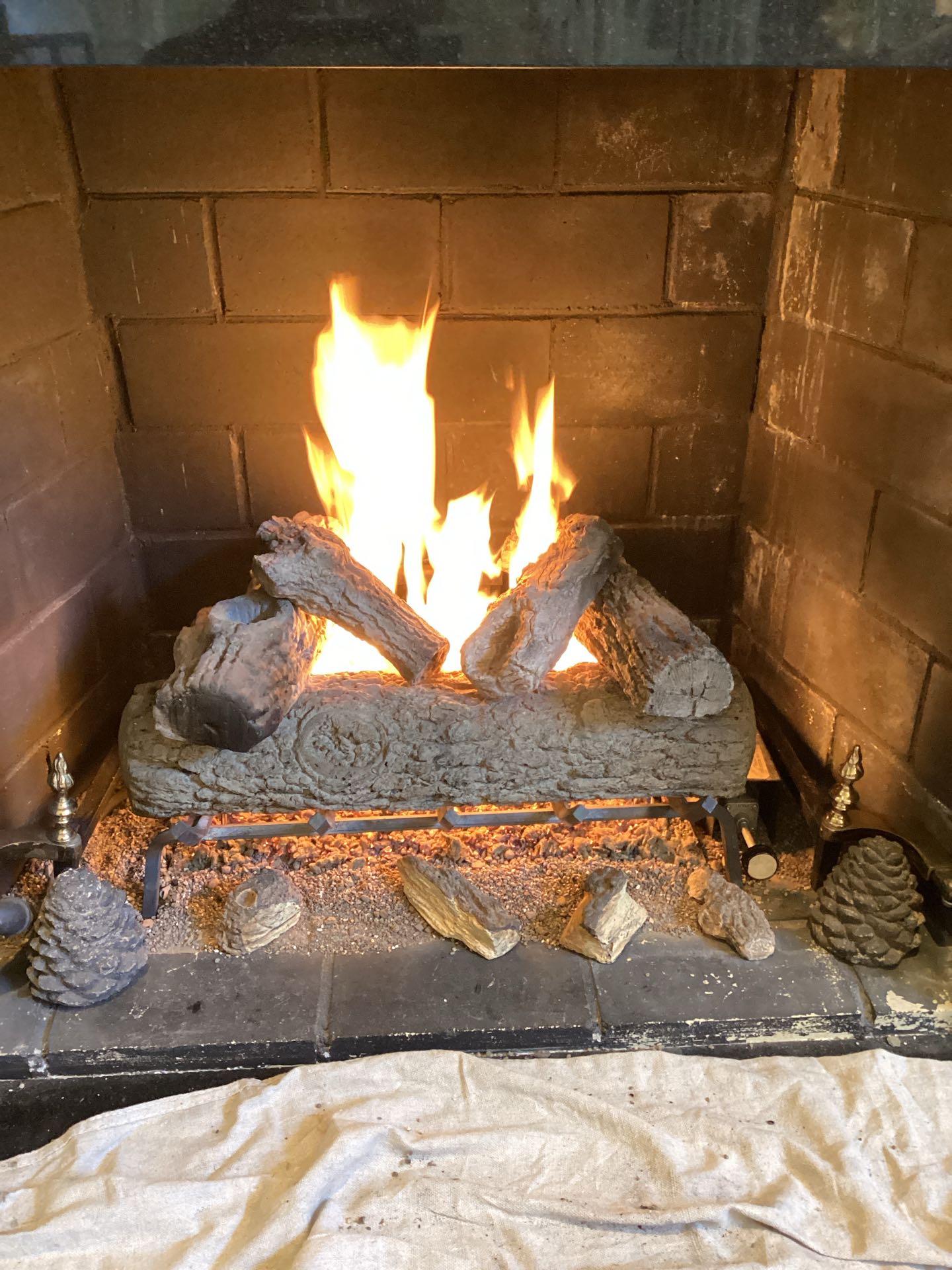 Great Falls, VA - Gas Log Fireplace Maintenance, Gas Fireplace Repair, Gas Log Fireplace Cleaning, Gas Fireplace Inspection.