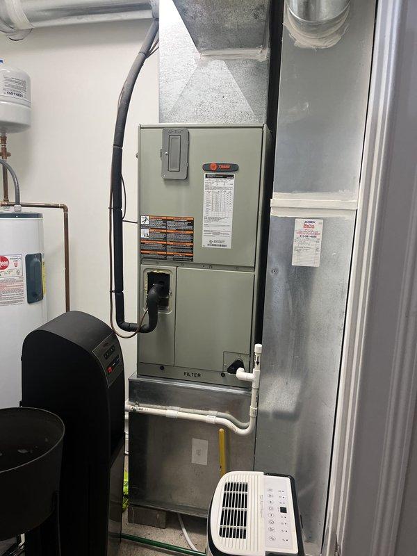 Conducted commercial rooftop unit replacement estimate at facility. Evaluated existing HVAC system including Trane air handler, associated ductwork, refrigerant lines, and electrical disconnect. Documented current equipment configuration and mechanical room layout to provide comprehensive RTU replacement proposal.