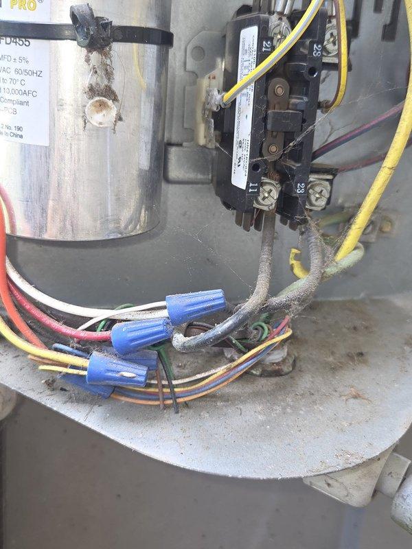 Conducted on-site estimate for complete heat pump and air handler replacement system. Performed thorough assessment of existing HVAC equipment, documenting current system conditions including aged capacitor showing wear and discoloration, contactor assembly with multiple wire connections, and overall component deterioration indicating need for replacement. Evaluated existing electrical infrastructure, noting Federal Pacific Electric panel with multiple circuit breakers and main disconnect switch. Photographed equipment components and electrical systems to support replacement recommendations. Customer requested email communication for estimate delivery and provided contact information for follow-up.