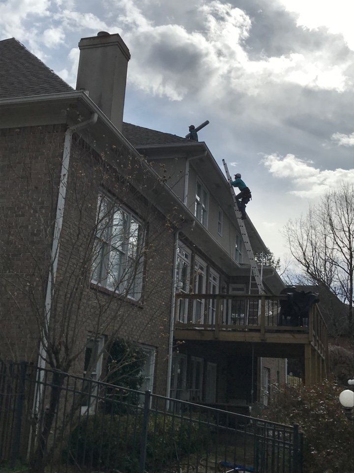Birmingham, AL - Removing and replacing another large roof in Hoover Alabama Birmingham, AL - Removing and replacing another large roof in Hoover Alabama