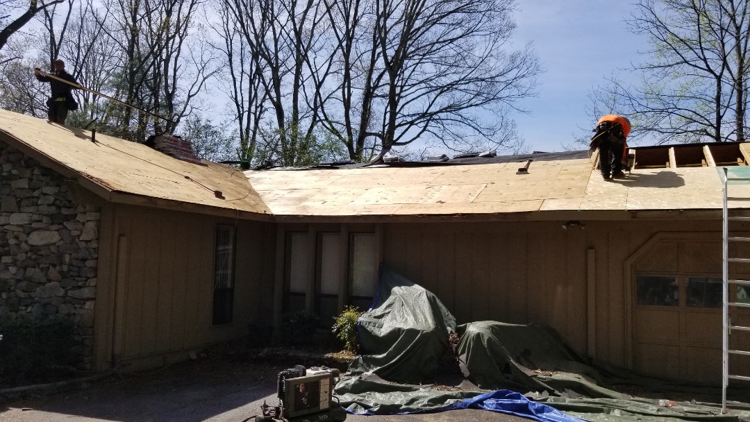 Hendersonville, NC - Roof deck repair and leveling. Independent Construction Services is a GAF Master Elite roofing contractor with all appropriate licenses and insurance to take care of your roofing, siding, guttering and painting (exterior and interior) needs. Centrally� located� in� Mills River,� NC,� we are able to service both the greater Asheville and Hendersonville areas. Call us today at (828) 808-8482 Hendersonville, NC - Roof deck repair and leveling. Independent Construction Services is a GAF Master Elite roofing contractor with all appropriate licenses and insurance to take care of your roofing, siding, guttering and painting (exterior and interior) needs. Centrally� located� in� Mills River,� NC,� we are able to service both the greater Asheville and Hendersonville areas. Call us today at (828) 808-8482