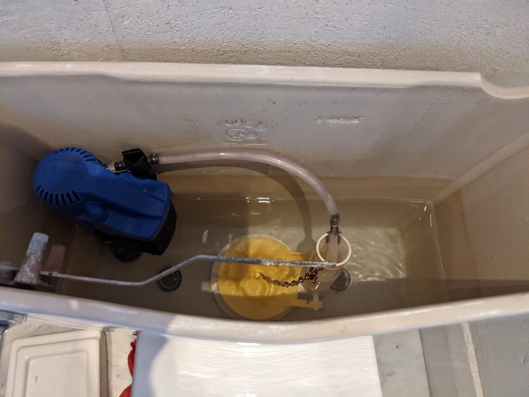 Old Toronto, ON - Repaired running toliet Old Toronto, ON - Repaired running toliet