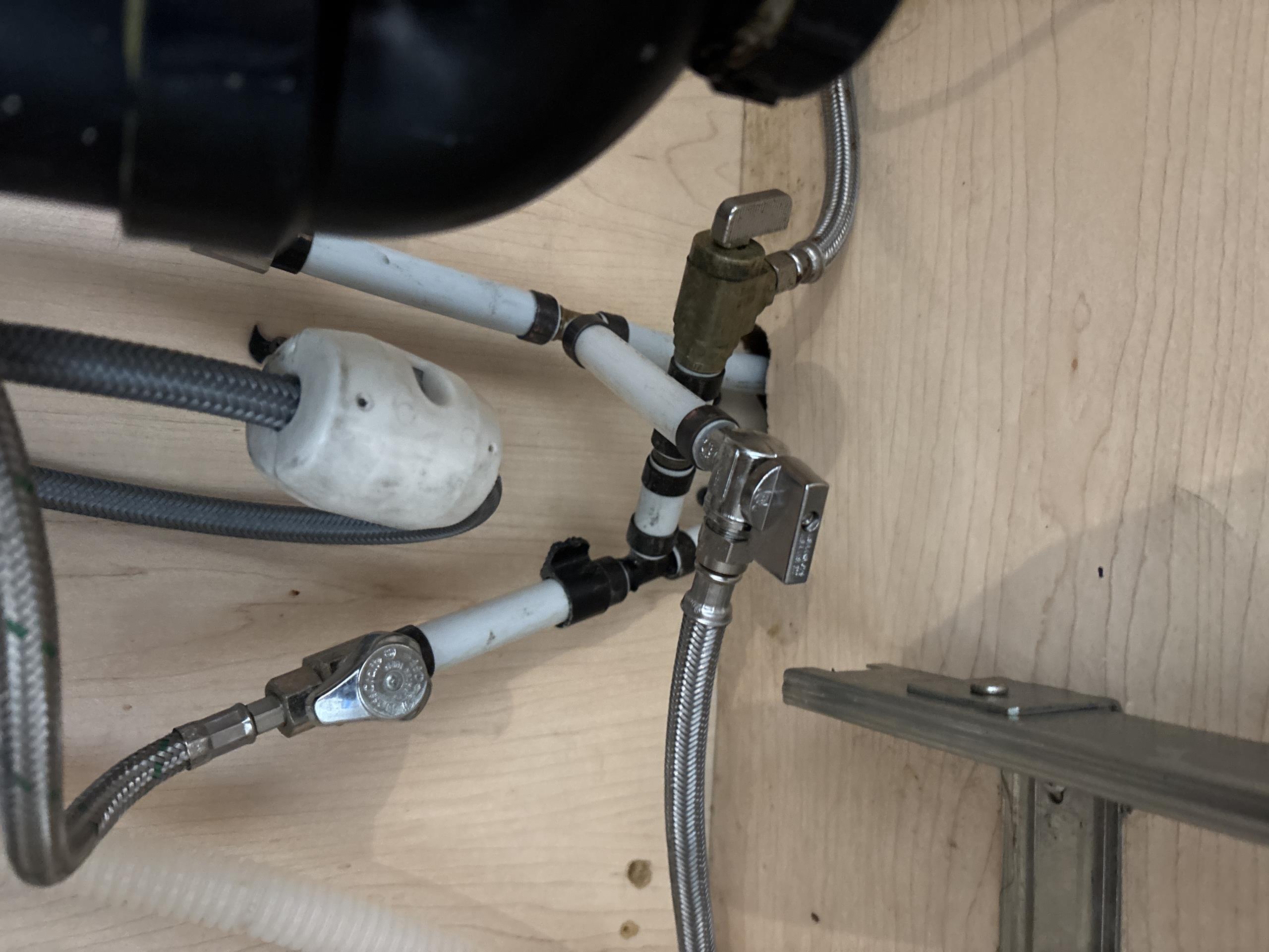 York, ON - investigate leak through ceiling York, ON - investigate leak through ceiling