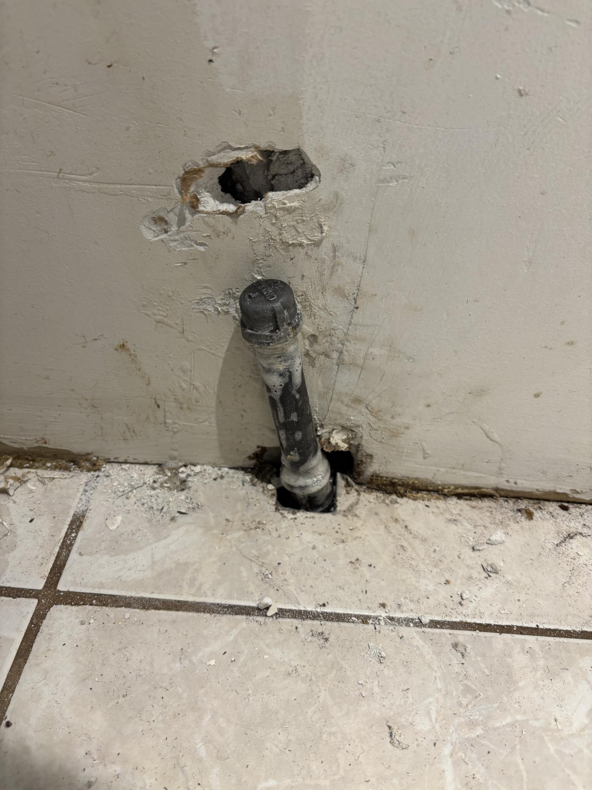 Toronto, ON - cap gas line to stove