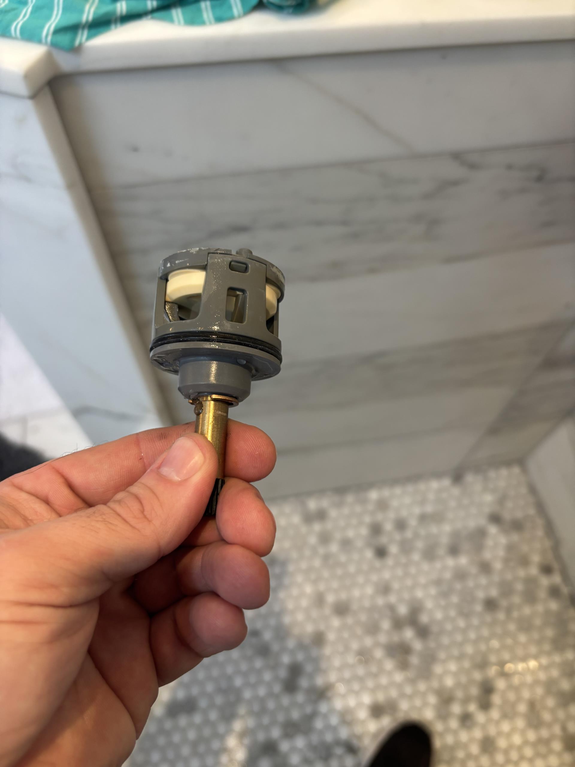East York, ON - replace shower cartridge