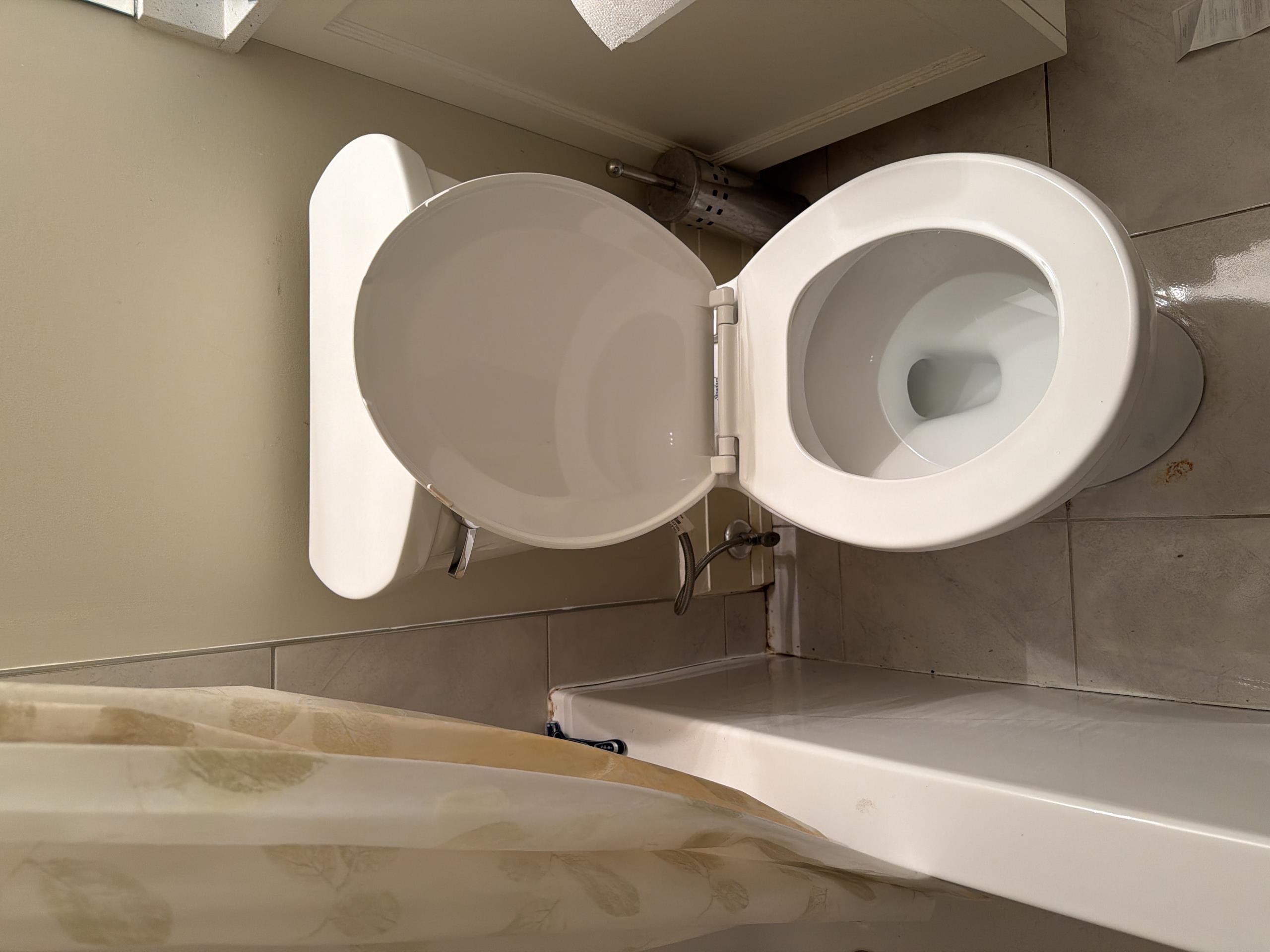 East York, ON - Supply and install 2 American Standard Cadet Pro toilets East York, ON - Supply and install 2 American Standard Cadet Pro toilets