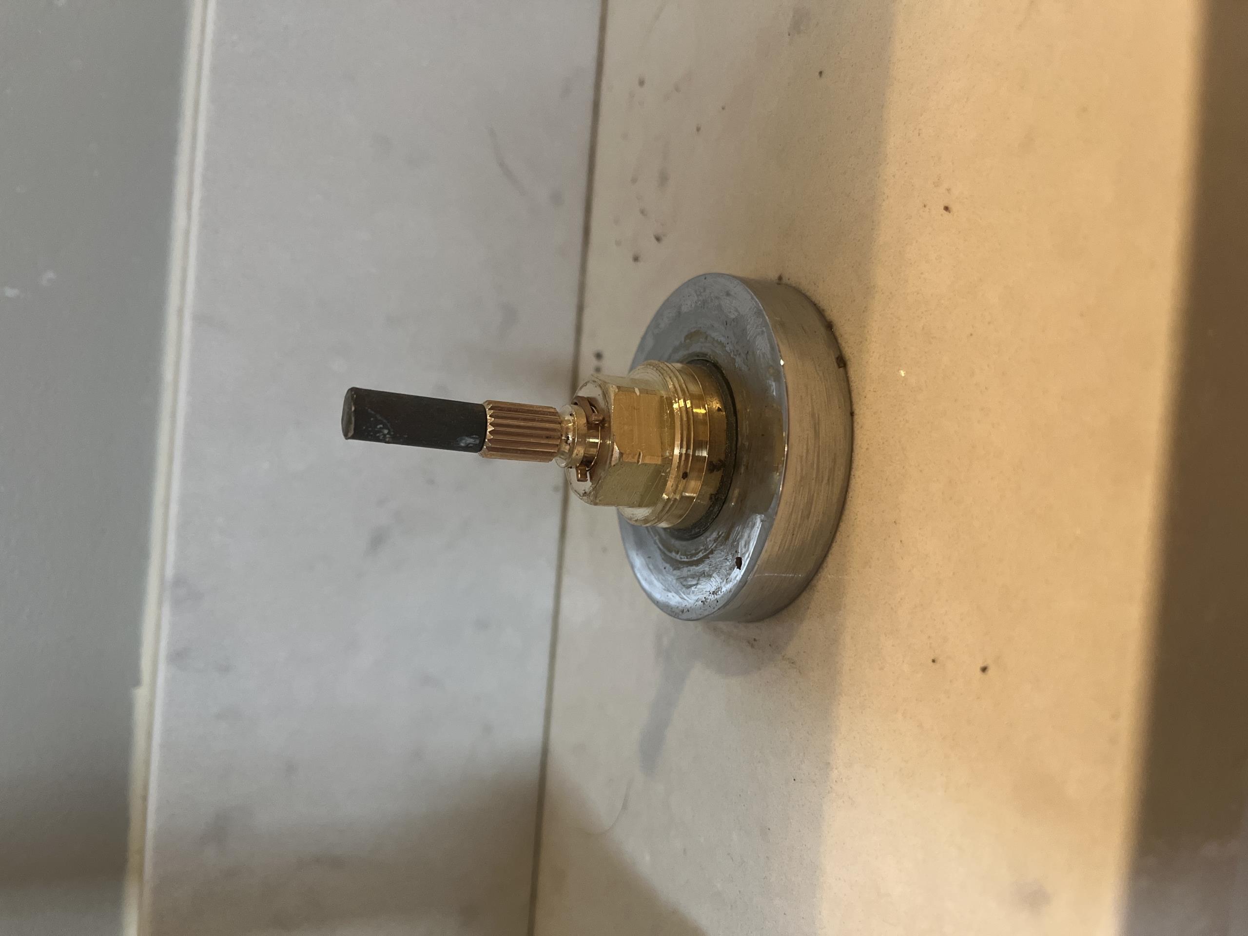 North York, ON - Troubleshooting hot water issues and repair faucets North York, ON - Troubleshooting hot water issues and repair faucets