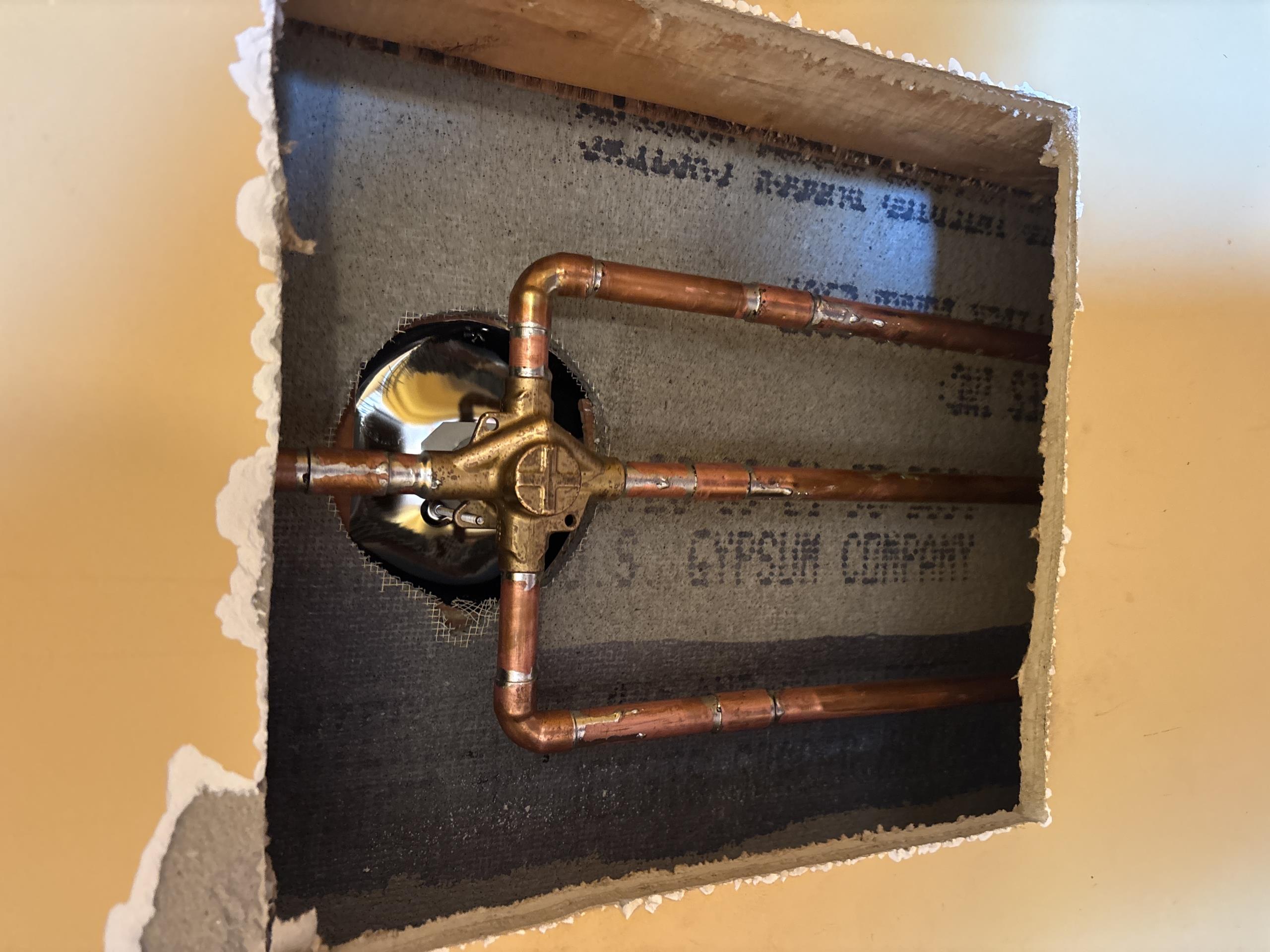 North York, ON - Wc not filling properly. Showerhead leaking