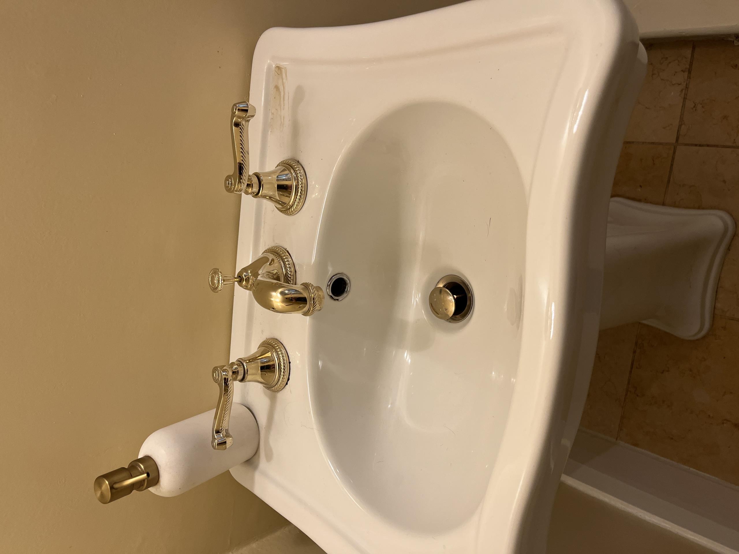 North York, ON - Kohler Memoirs wc repair & faucet repair