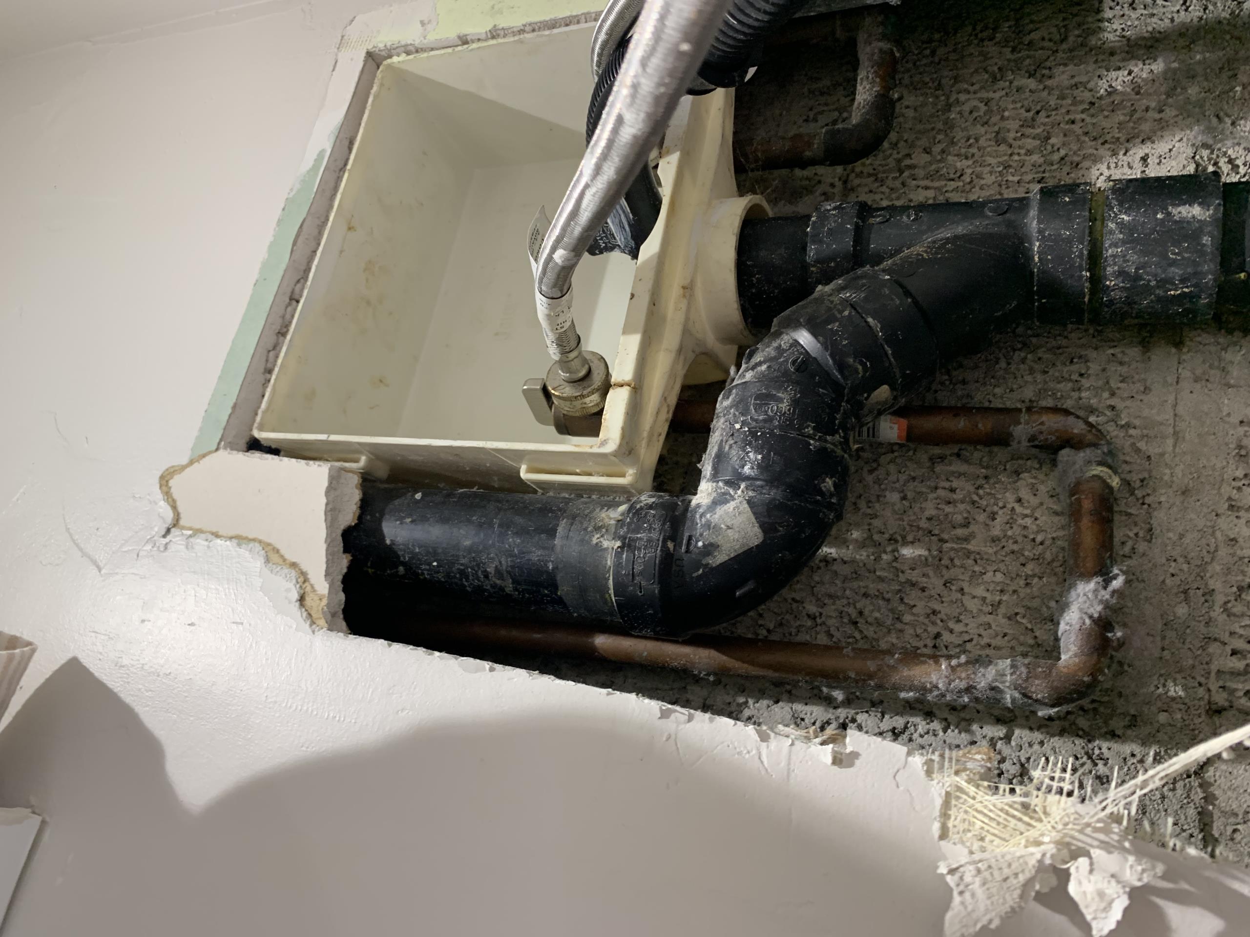 East York, ON - Repiped kitchen drain and washer standpipe