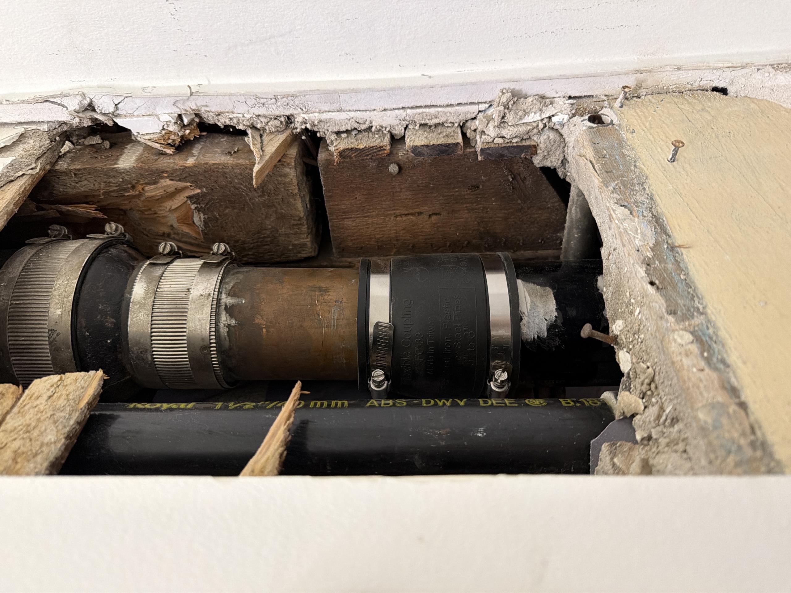 East York, ON - Repaired leaking drain