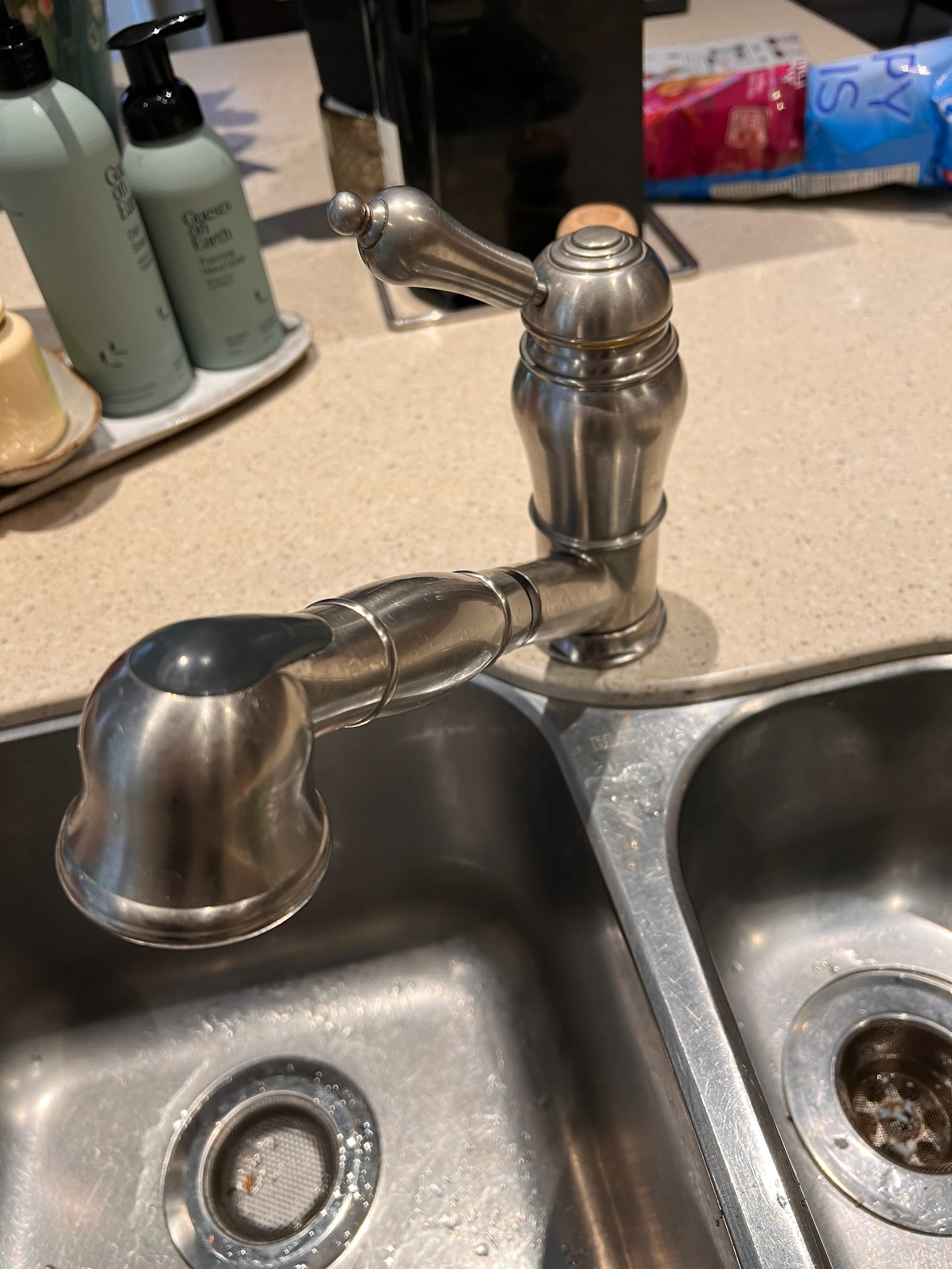 North York, ON - supply and install moen kitchen faucet