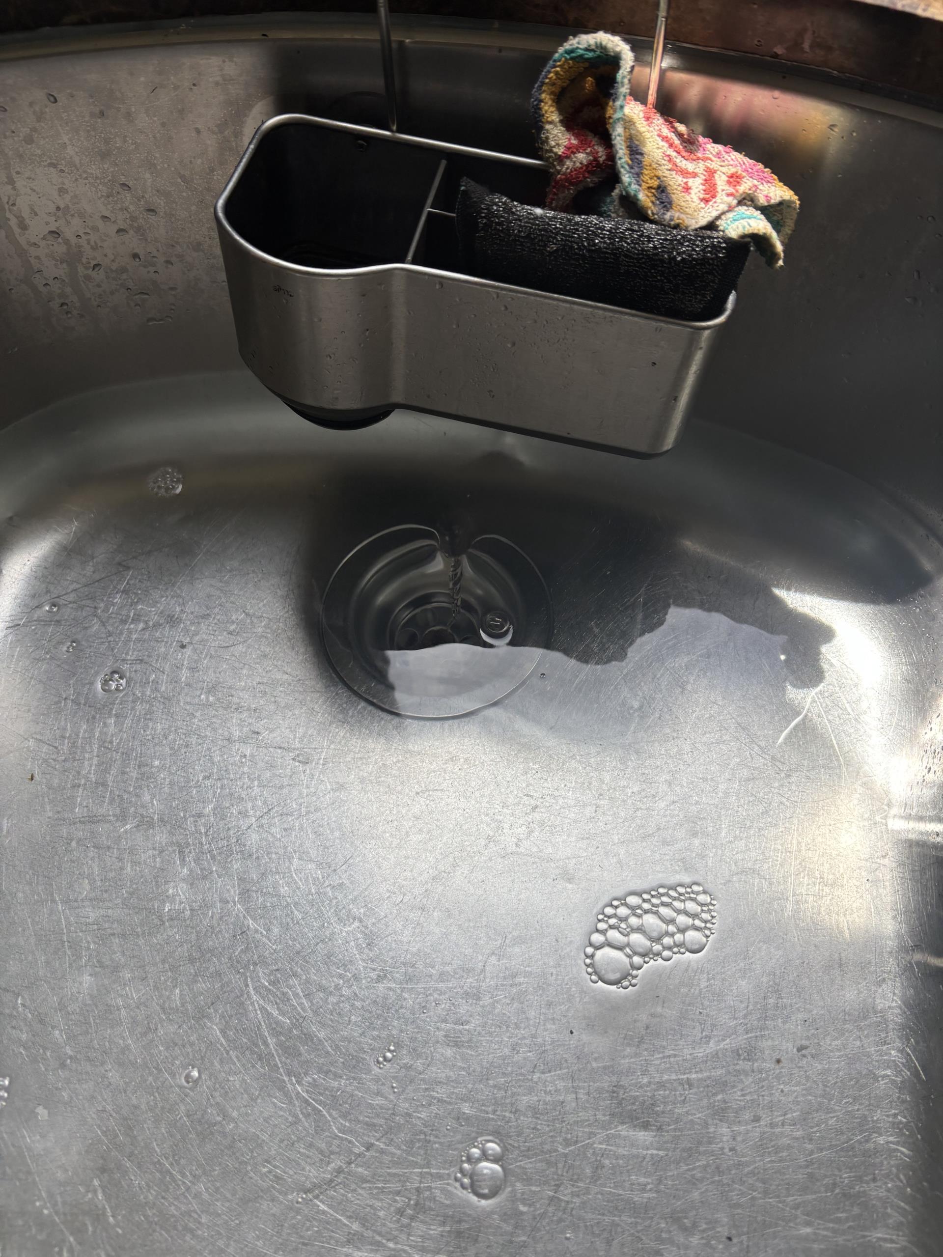 Old Toronto, ON - Clear blocked kitchen sink