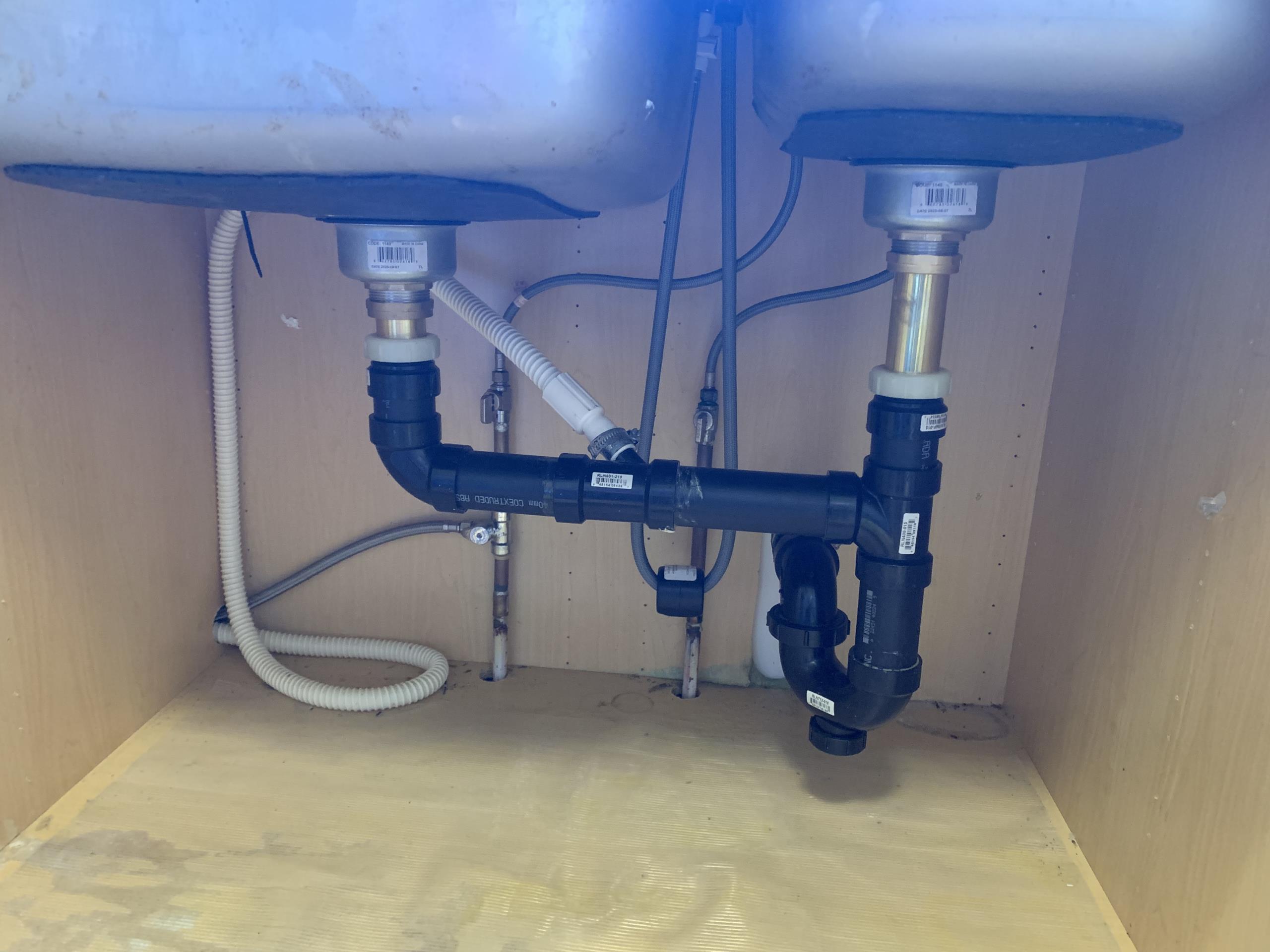 Old Toronto, ON - Reinstalled an Undermount kitchen sink that fell from the countertop. water tested, all OK