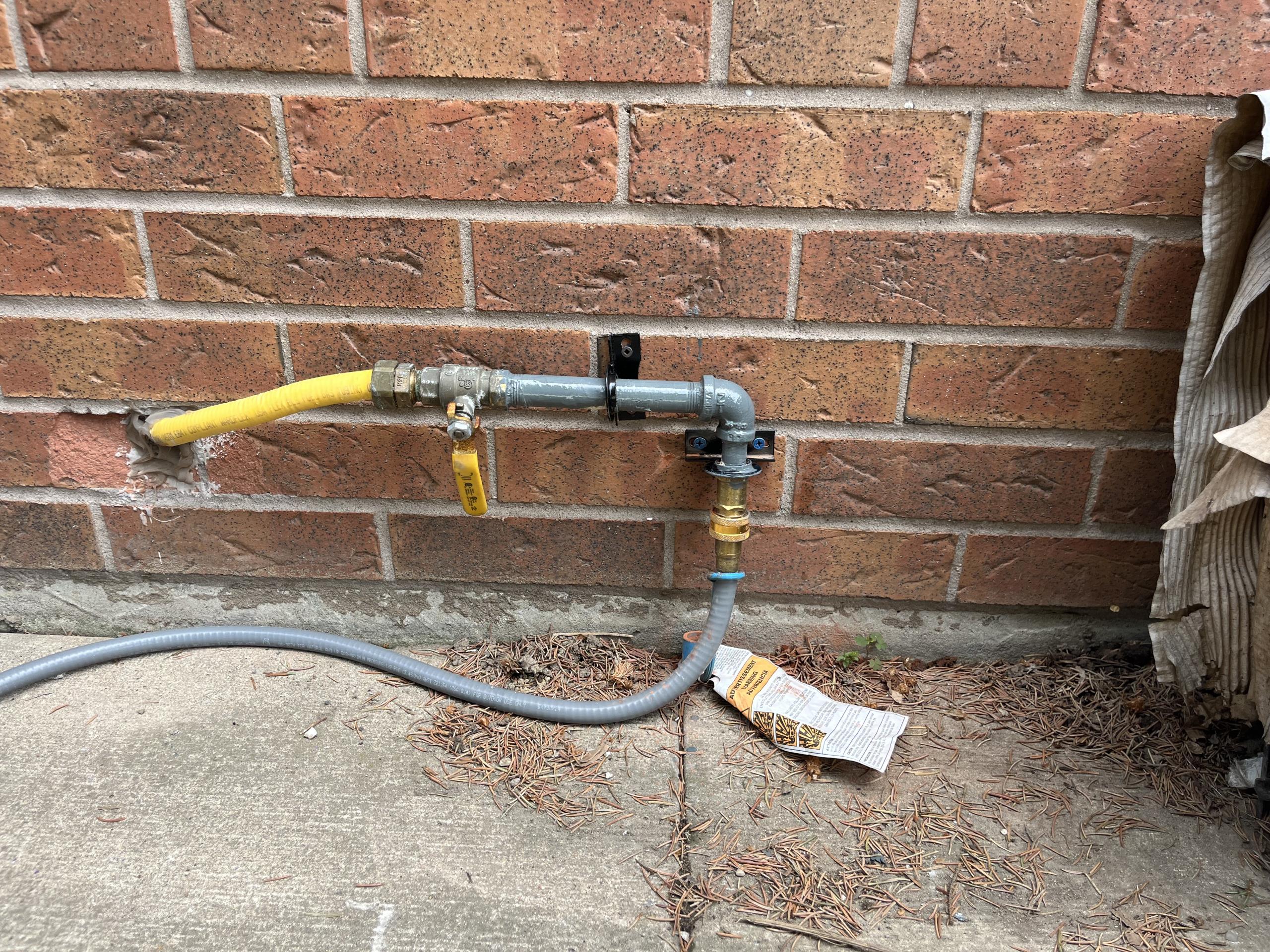 North York, ON - Repaired a gas leak on supply line and installed two barbecues