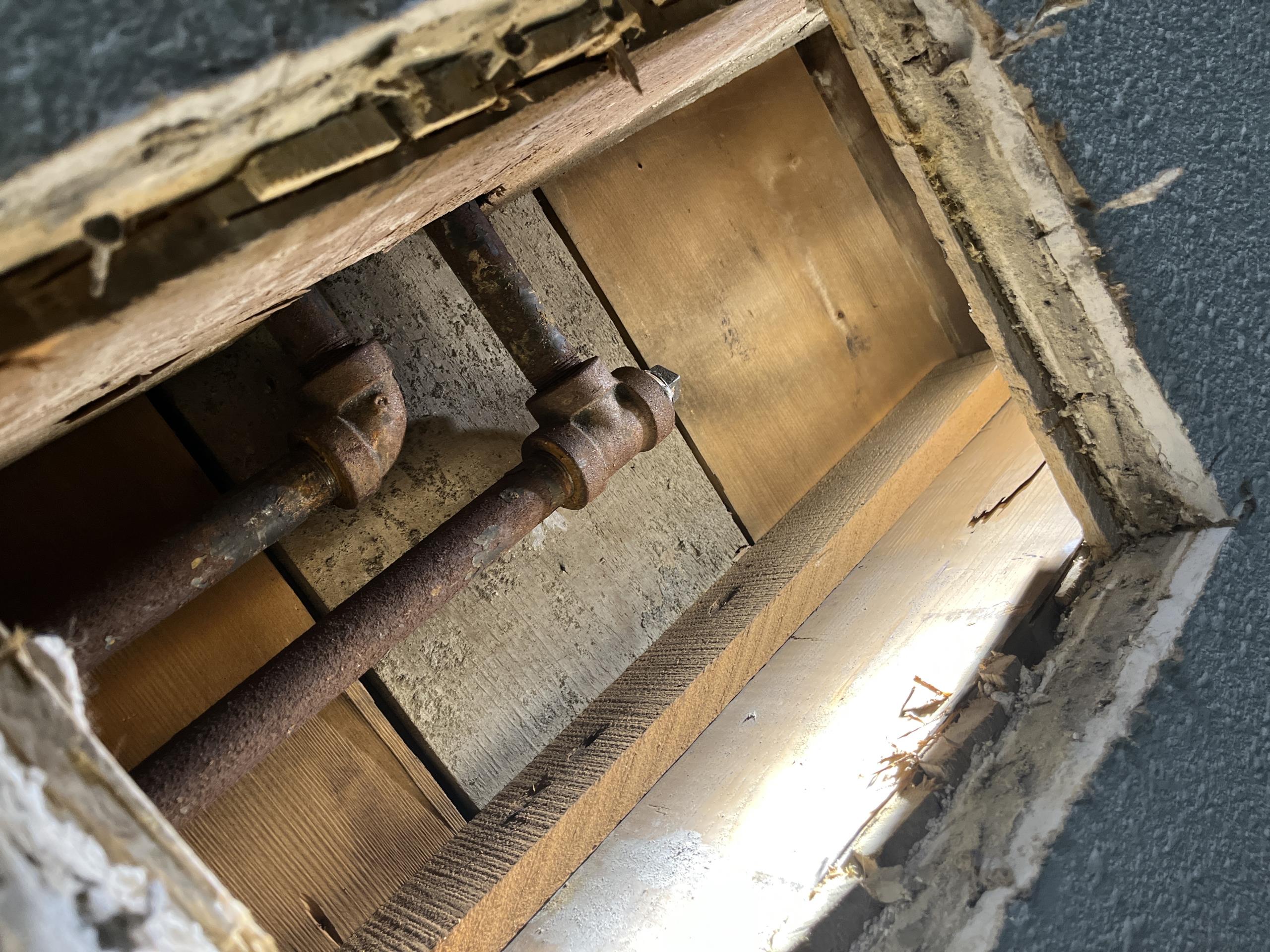 Old Toronto, ON - Strip out abandoned steel heating pipe