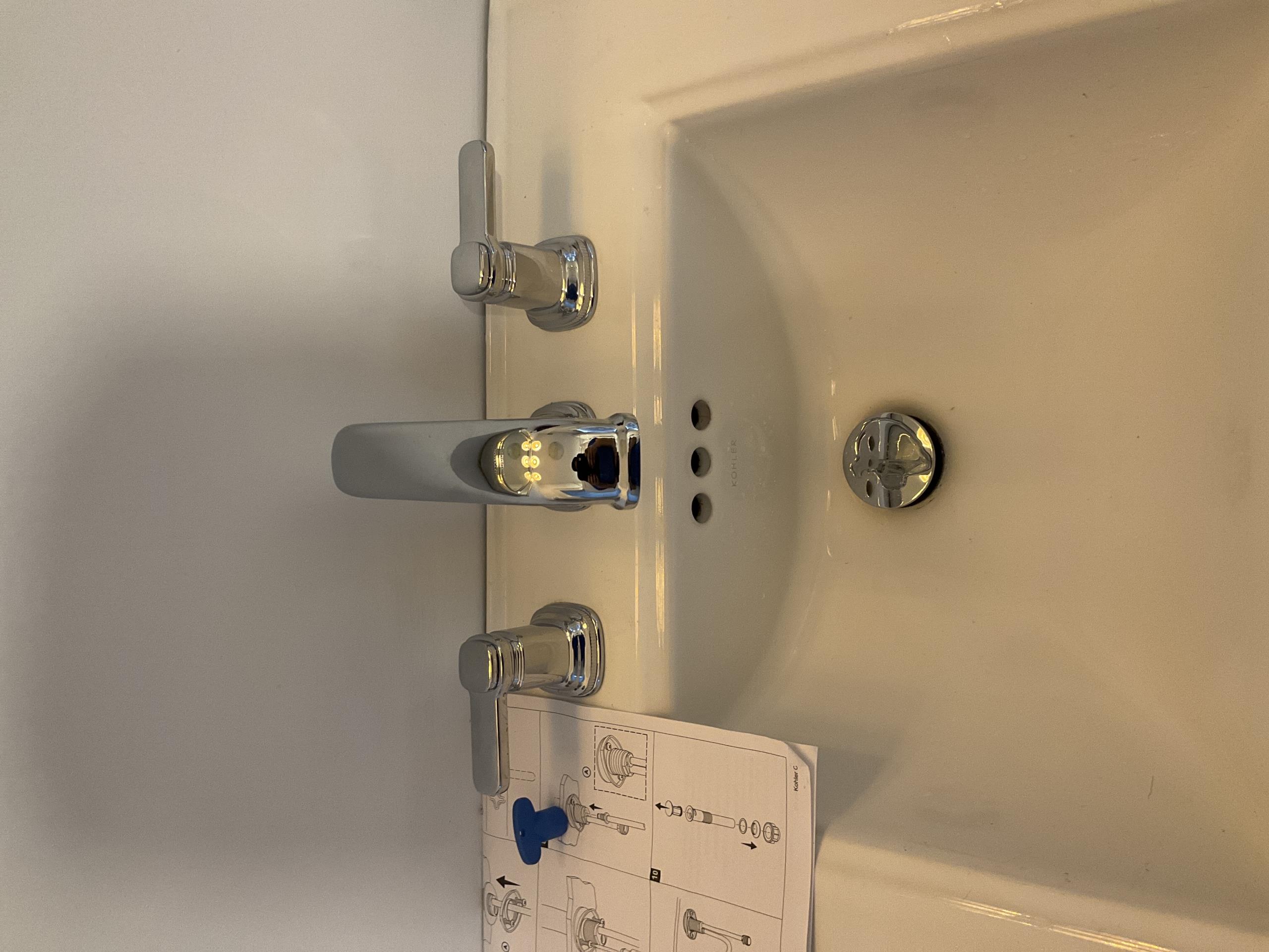 Old Toronto, ON - Installed widespread faucet