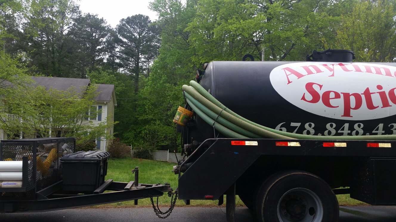 Pumped out a 1500 gallon septic tank installed new PVC T baffle hydro jetted  lines