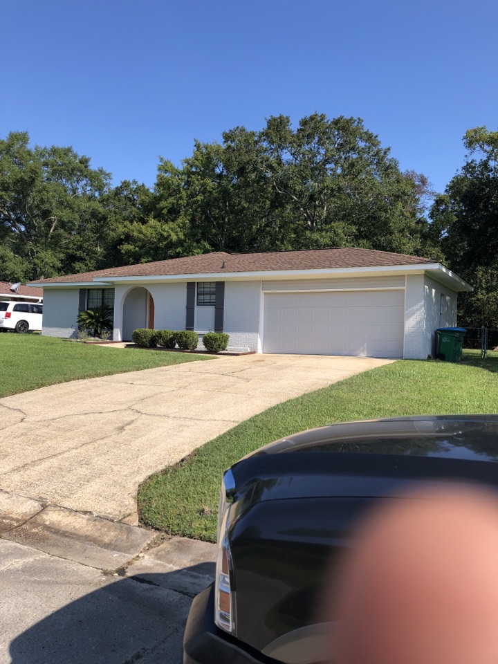 Ocean Springs, MS - Inspect roof for leaks. Ocean Springs, MS - Inspect roof for leaks.