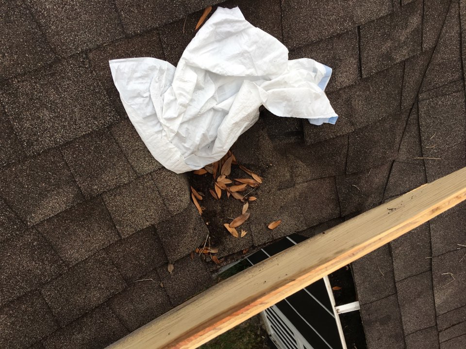 Pascagoula, MS - Estimate to repair hole in roof Pascagoula, MS - Estimate to repair hole in roof