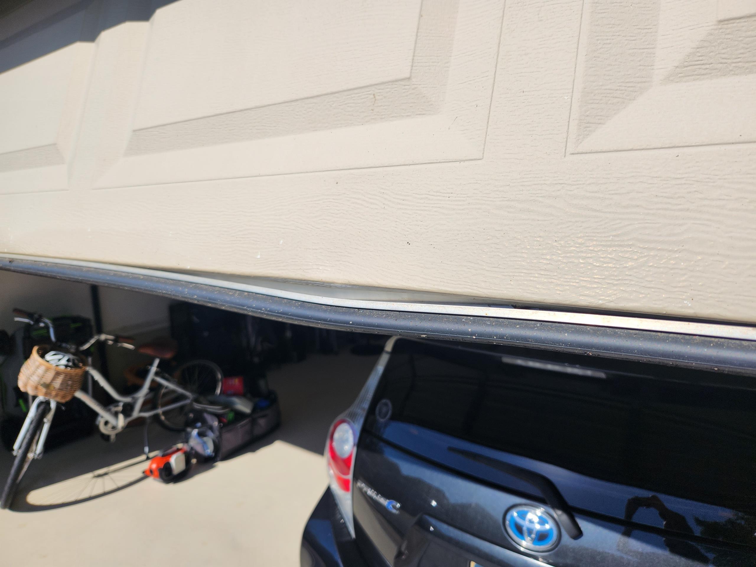 Middletown, DE - 16x7 door (we measured)
wants white flex trim (one 16' and two 7')
T50S - white panel Middletown, DE - 16x7 door (we measured)
wants white flex trim (one 16' and two 7')
T50S - white panel