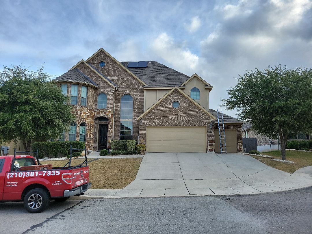 Your local roofing contractor, Forthman Roofing, preforming a free roof inspection. Your local roofing contractor, Forthman Roofing, preforming a free roof inspection.