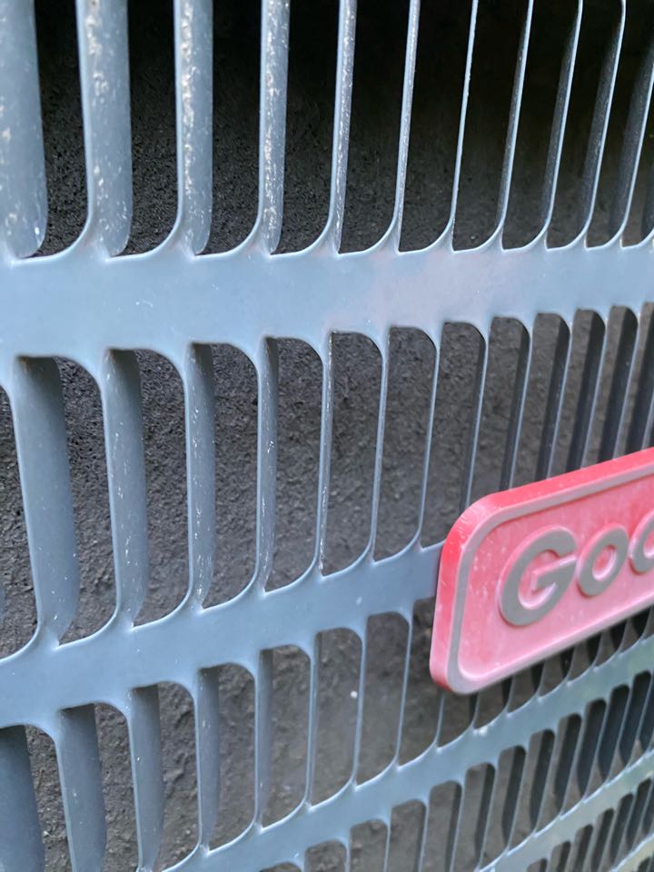 Performed a maintenance on a customers system in Cincinnati, OH. Customer had no cooling when I arrived and it was fixed by replacing the fuses. Also washed the condenser coil today.